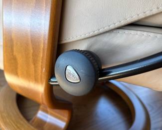 Ekornes Stressless Magic Recliner and Ottoman