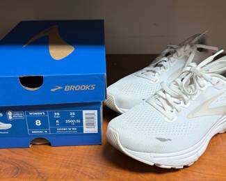 Brooks Ghost 15 Women's Running Shoes