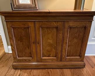 Henredon Artefacts Oak Flip-Top Server Cabinet