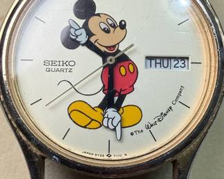 Seiko Quartz Disney Mickey Mouse Watch 5Y23-7079