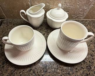 Mikasa Italian Countryside DD900 Dinnerware Set