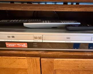 Sony DVD/VCR Combo Recorder RDR-VX515