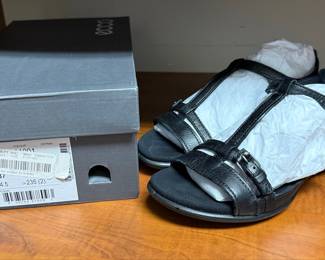 ECCO FLASH Women's Black Leather Sandals