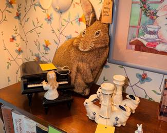 Items Located In The 1st Bedroom