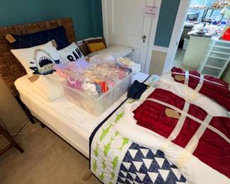 Items Located In The 4th Bedroom