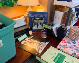 Items Located In The Den