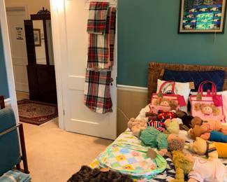 Items Located In The 4th Bedroom