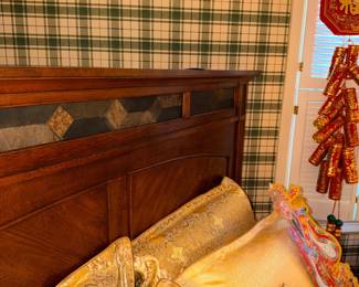 Items Located In The 2nd Bedroom