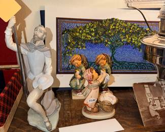 Items Located In The Entry Way