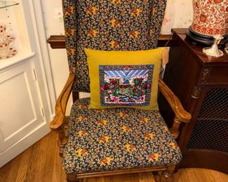 Items Located In The Dining Room