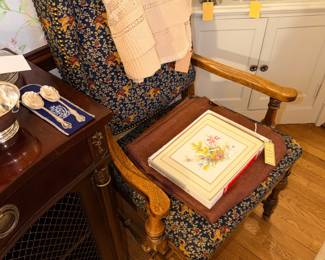 Items Located In The Dining Room
