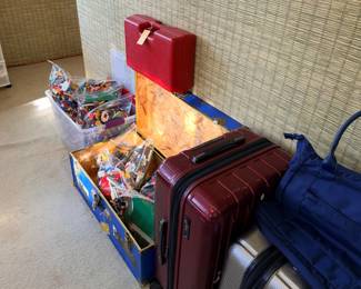 Items Located In The Sun Room / Office