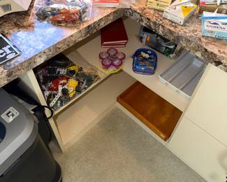 Items Located In The Sun Room / Office