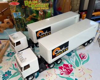 Items Located In The Sun Room / Office