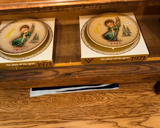 Items Located In The Entry Way