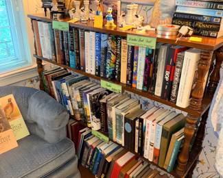 Items Located In The 1st Bedroom