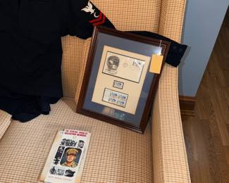 Items Located In The Family RoomItems Located In The Family Room