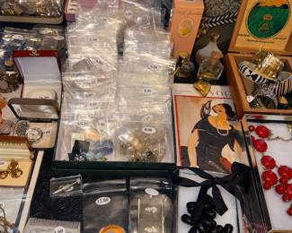 Preview Photo ~ Items In The 3rd Bedroom