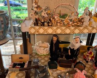 Items Located In The Sun Room