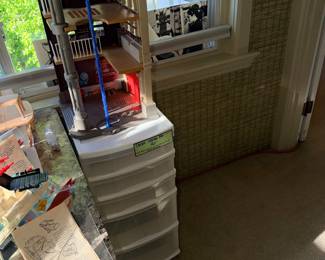 Items Located In The Sun Room / Office