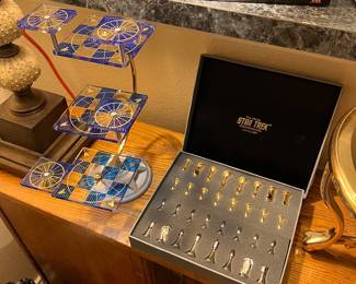 Rare and highly desirable (and fun to play!) Star Trek tri-dimensional chess set… Super rare and cool piece by the Franklin mint
