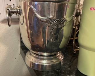 Technically it’s a champagne bucket I guess but I think I look a whole lot better as a beer bucket with six shiners stuck in there