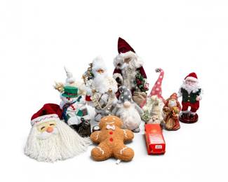 81 VintageChristmasDecorLotSantasGnomesPlush