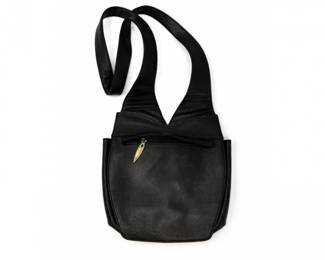 25 VintageClassiquesEntierBlackLeatherCrossbodyBag