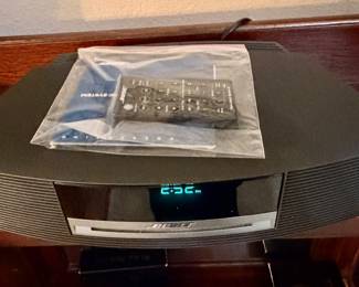 NICE! working perfectly Bose Wave radio/CD player