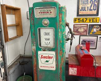 Sinclair gas pump