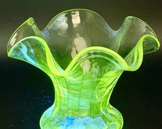 Fostoria Style Ruffled Rim Vase