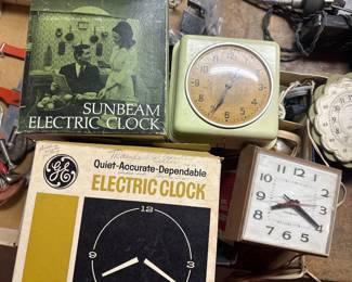 Vintage Clocks, NOS