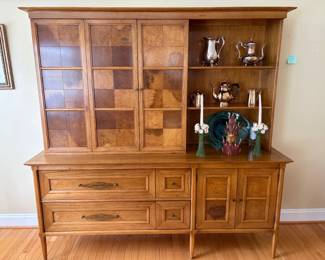 TOMLINSON Mid-century modern hutch