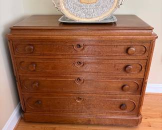 Victorian walnut chest of drawers