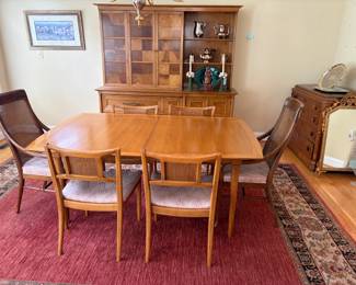MCM- Danish dining room table, Chairs and 2 Leaves 