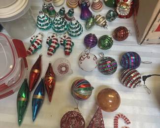 VINTAGE CHRISTMAS ORNAMENTS