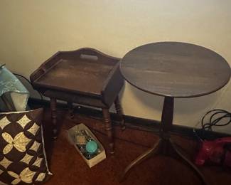 FURNITURE  SIDE TABLES