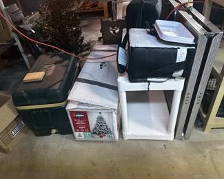 CHRISTMAS TREE  COOLER