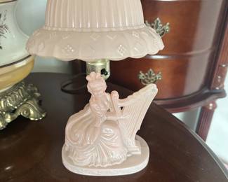 VINTAGE L.E. SMITH BOUDOIR LAMP PINK DEPRESSION GLASS
