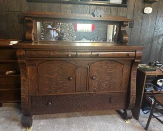FURNITURE  VINTAGE OAK BUFFET CABINET II