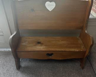 FURNITURE  SMALL BENCH