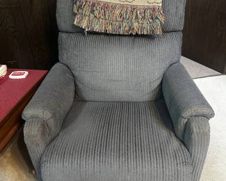 FURNITURE  RECLINER