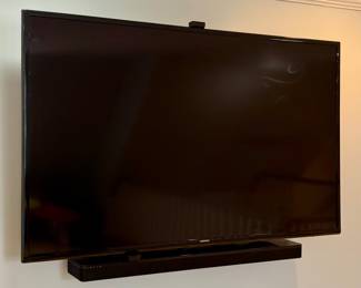 Samsung TV & Bose Soundbar