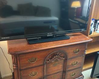 3-Drawer Chest