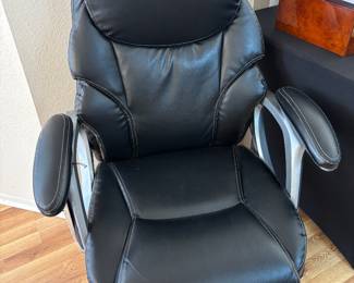 Executive Chair By Serta