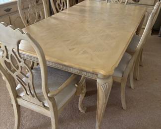 Queen Anne Dining Table/6-Chairs & 2-Leaves, 64" X 42"