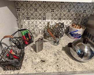 Bar Items