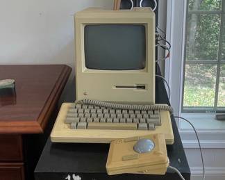 Apple Macintosh Computer with Keyboard and Mouse