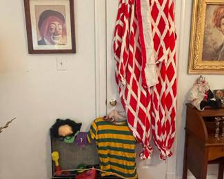 Clown Costume and Accessories Trunk Vtg