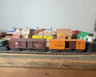 Lionel "Baby Ruth" Candy Car and Pennsylvania Railroad Boxcar